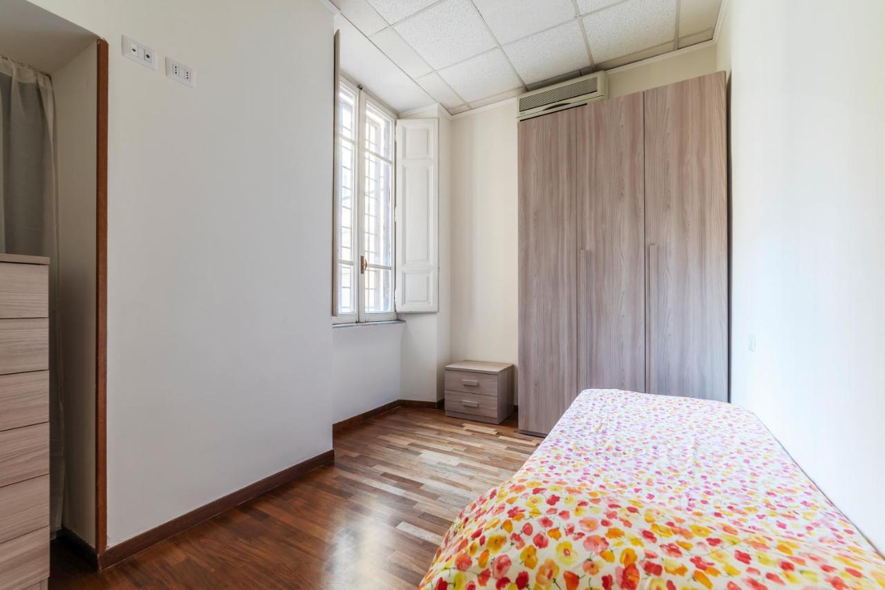 Residence Borgognoni Apartments โรม ภายนอก รูปภาพ