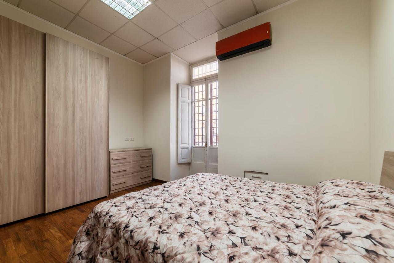 Residence Borgognoni Apartments โรม ภายนอก รูปภาพ