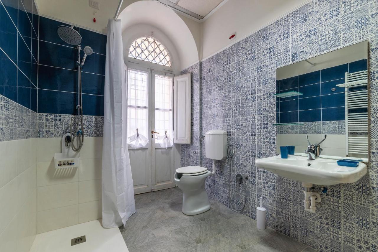 Residence Borgognoni Apartments โรม ภายนอก รูปภาพ